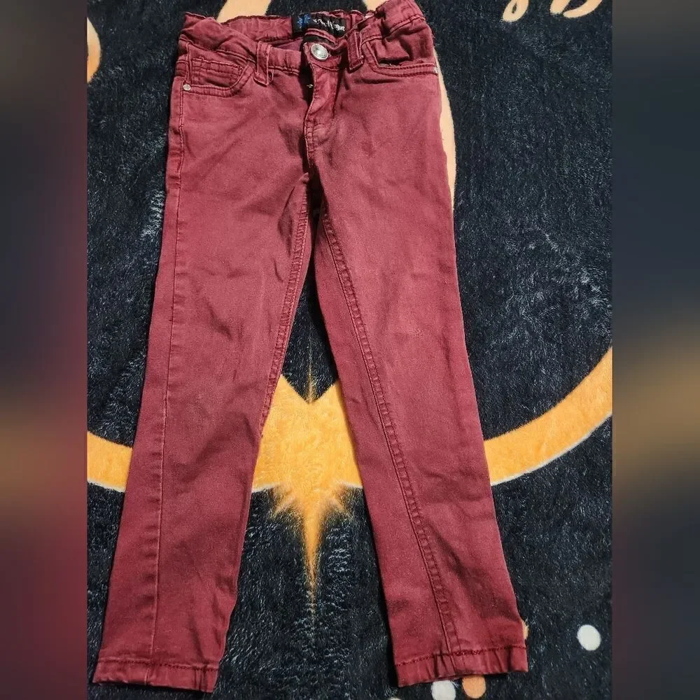 Girl's 4-5 years Lot of 6 Pieces 1 Pants 1 Jeans 2 Sweaters 2 L/slv T-shirts